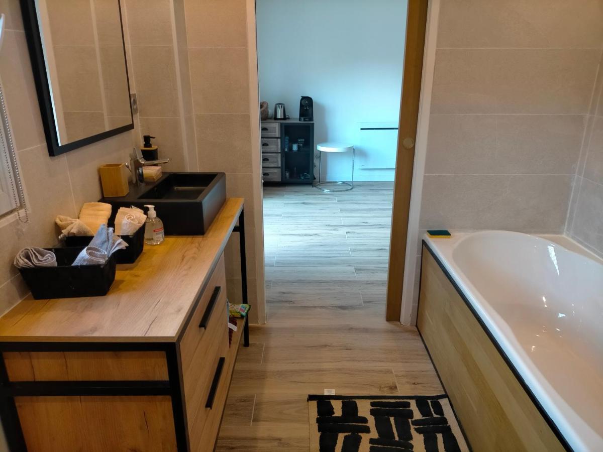 Chez Michele Et Jean Louis Apartman Pignans Kültér fotó