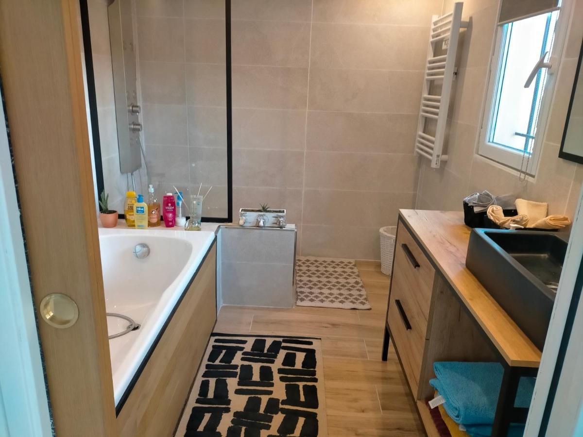 Chez Michele Et Jean Louis Apartman Pignans Kültér fotó
